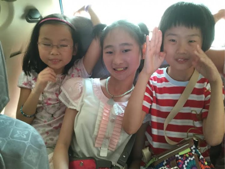 Friends from Nanjing Become Sisters through Adoption