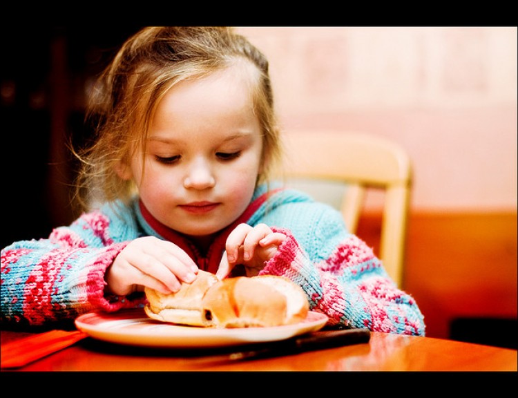 Hosting: What Do the Children Eat